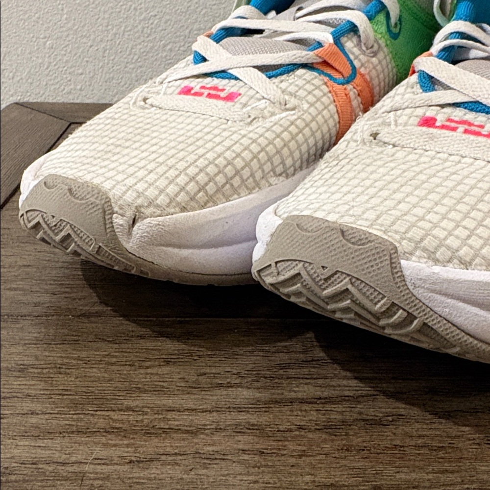 [Nike] LeBron Witness 7 Athletic Basketball Shoes Sneakers Multi Color Men’s 9.5 - Picture 11 of 16